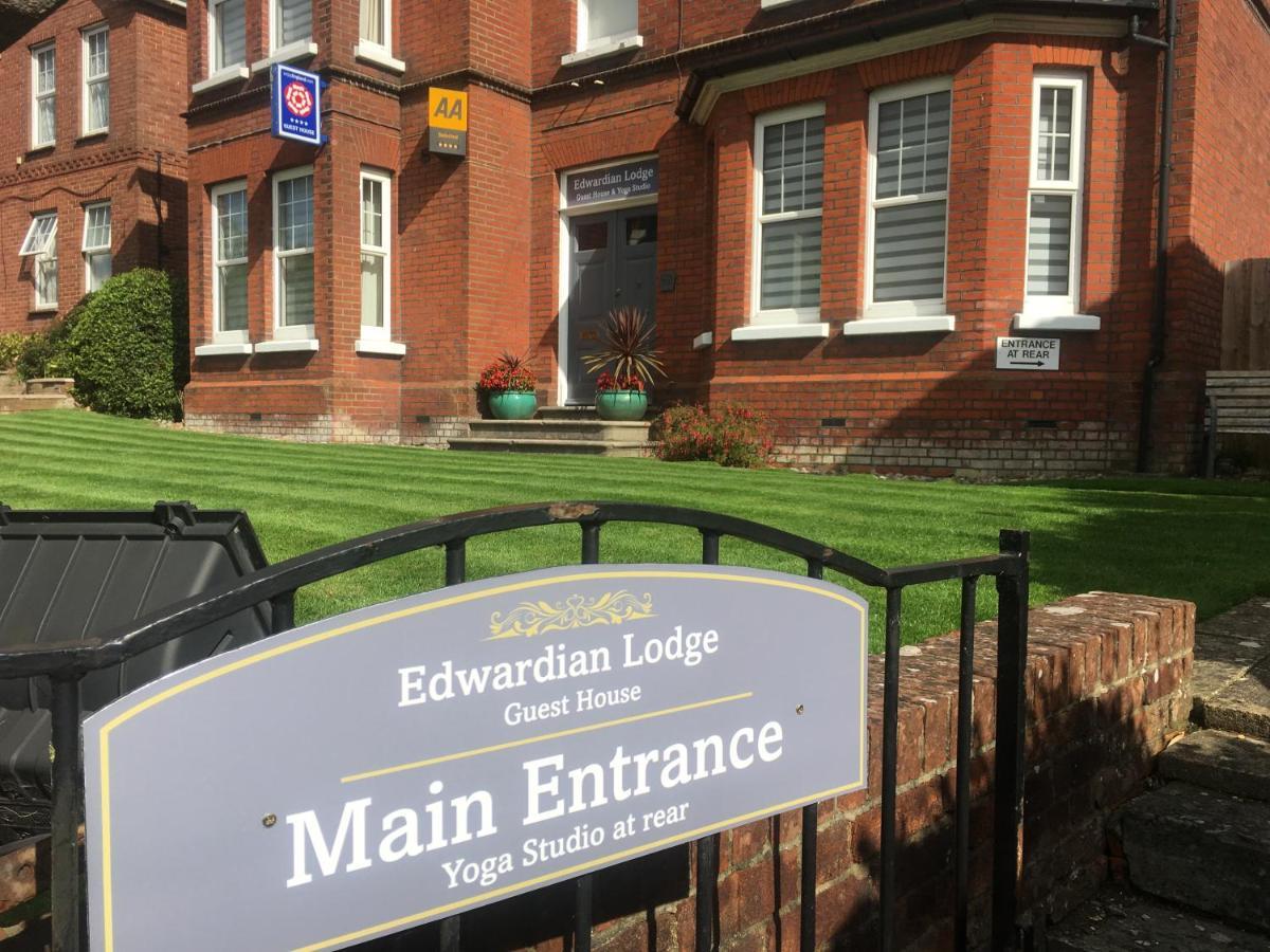 The Edwardian Lodge Guest House Salisbury Exterior photo